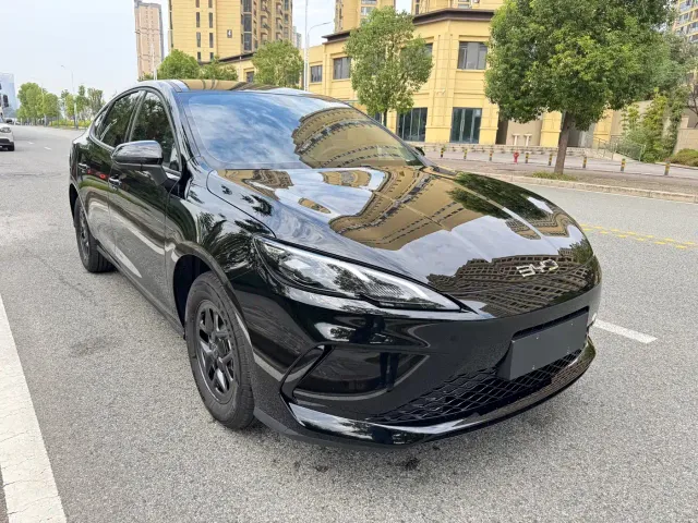 BYD Seal 05 DM-i — Фото автомобиля 3
