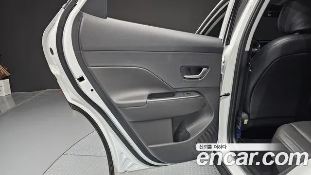 Hyundai Kona — Фото автомобиля 14