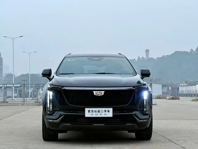 Фотография автомобиля — Cadillac XT5