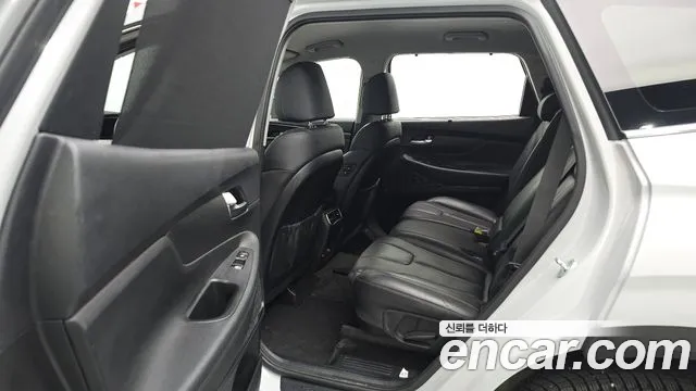 Hyundai Santafe Новый Santa Fe Дизель 2.2 2WD — Фото автомобиля 25