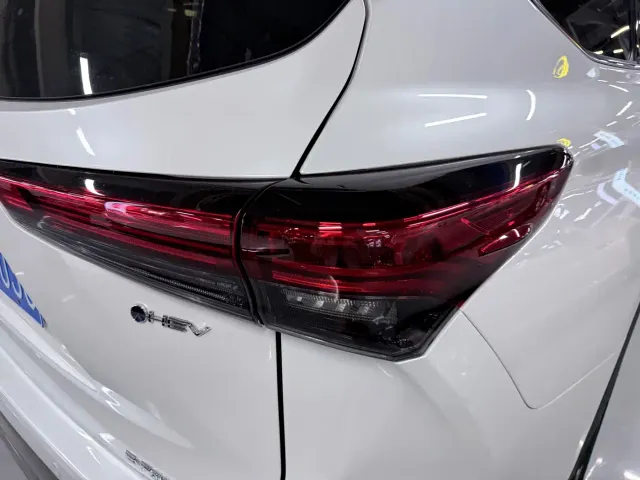 Toyota Highlander — Фото автомобиля 14