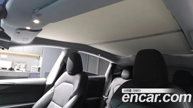 Tesla Model Y — Фото автомобиля 25