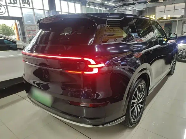 Changan Qiyuan Q07 — Фото автомобиля 6