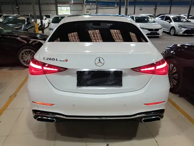 Mercedes-Benz C-Class — Фото автомобиля 5