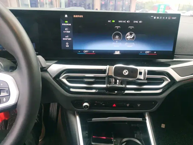 BMW i3 — Фото автомобиля 12