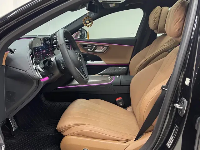 Mercedes-Benz E-Class — Фото автомобиля 17