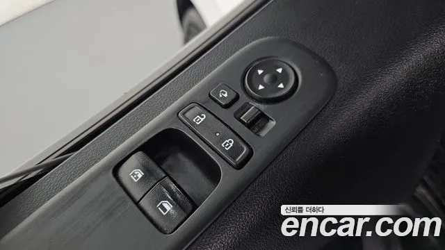 Hyundai Staria — Фото автомобиля 25
