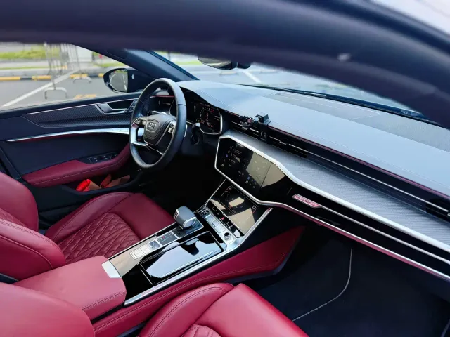 Audi A7L — Фото автомобиля 21