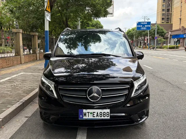 Фотография автомобиля — Mercedes-Benz Vito