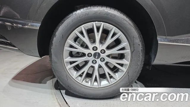 Genesis GV80 2.5T Бензин 2WD — Фото автомобиля 5