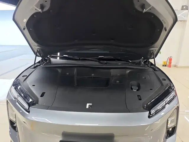 Nio EC6 — Фото автомобиля 18