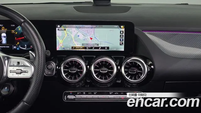 Mercedes-Benz GLA-Class — Фото автомобиля 13