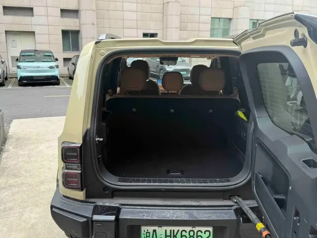 iCAR iCAR V27 2026 200KM AWD Falcon 500 — Фото автомобиля 13