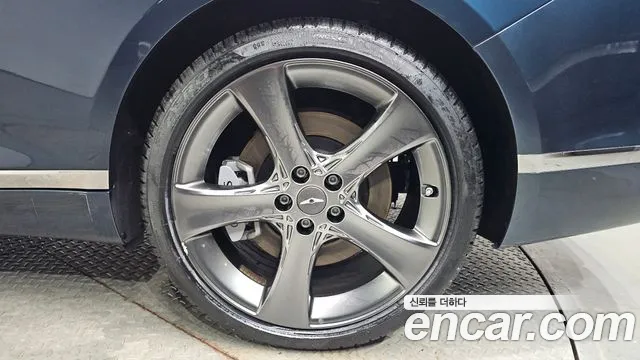 Genesis G80 Бензин 2.5 турбо AWD — Фото автомобиля 17
