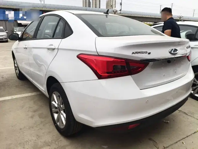 Chery Arrizo e — Фото автомобиля 4