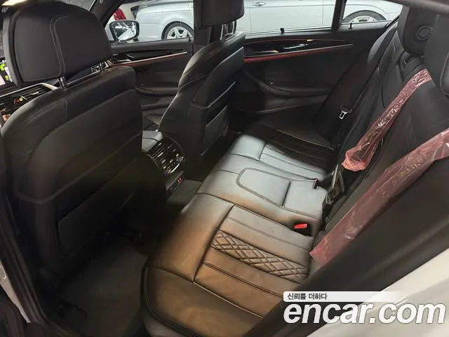 BMW 5 Series G30 — Фото автомобиля 7
