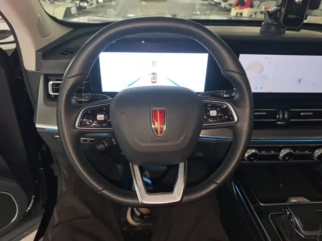 Hongqi HS5 — Фото автомобиля 10