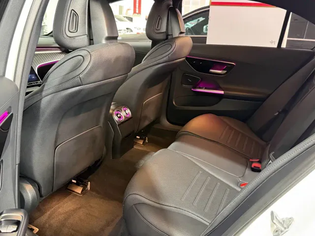 Mercedes-Benz C-Class — Фото автомобиля 11