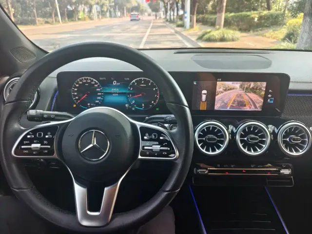 Mercedes-Benz GLB-Class — Фото автомобиля 15