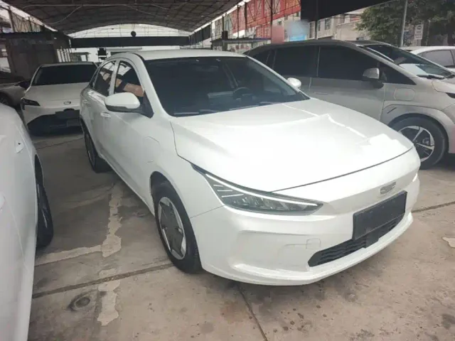 Geely Geometry A — Фото автомобиля 3