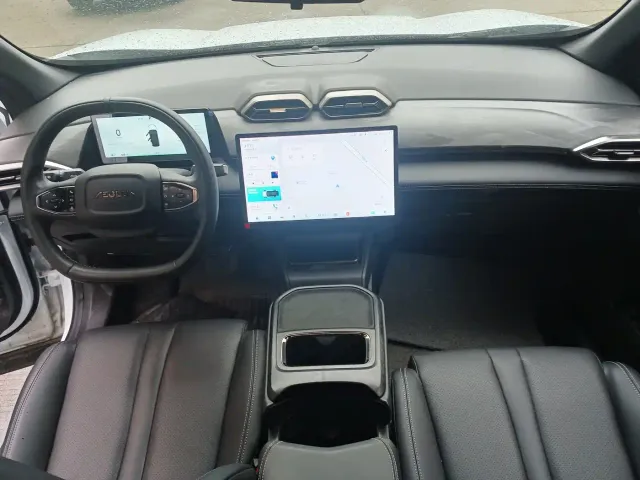 Dongfeng Fengshen L7 — Фото автомобиля 15