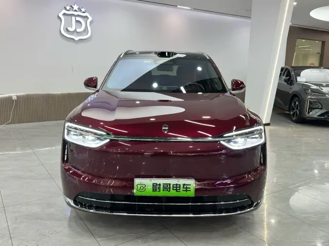 Aito M7 — Фото автомобиля 2