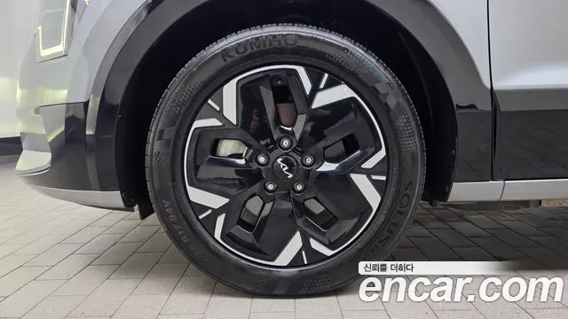 Kia Niro — Фото автомобиля 5