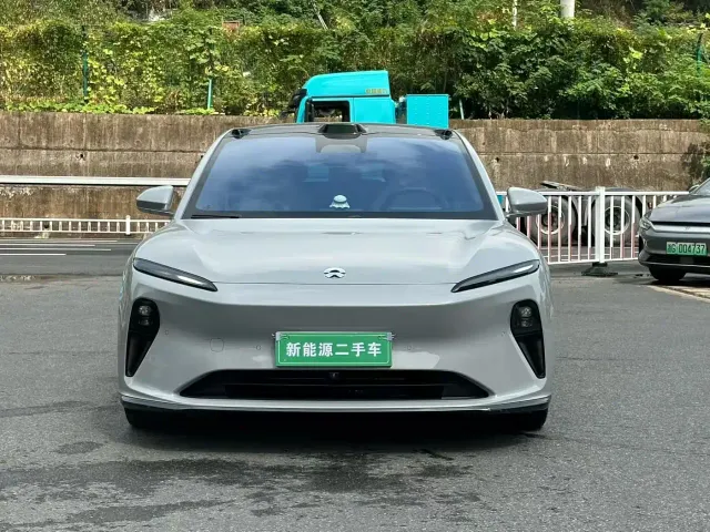 Nio ET5 Touring — Фото автомобиля 2