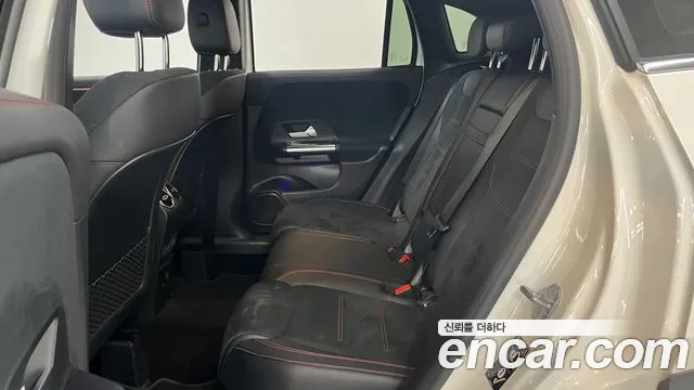 Mercedes-Benz GLA-Class — Фото автомобиля 12