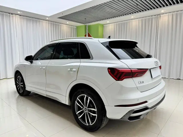 Audi Q3 — Фото автомобиля 13