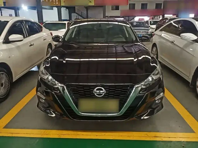Nissan Teana — Фото автомобиля 2