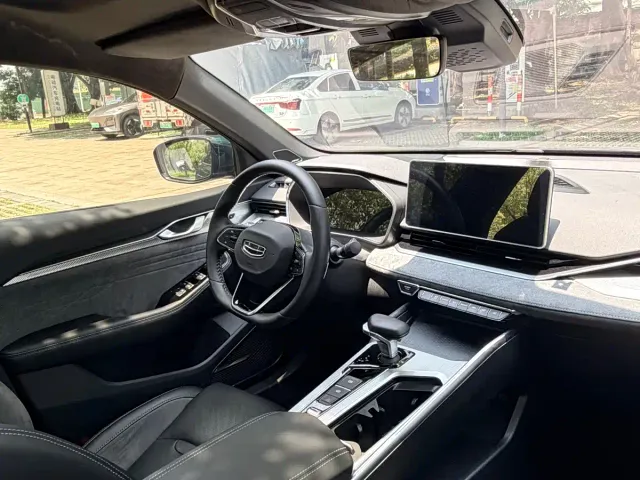 Geely Xingrui — Фото автомобиля 10