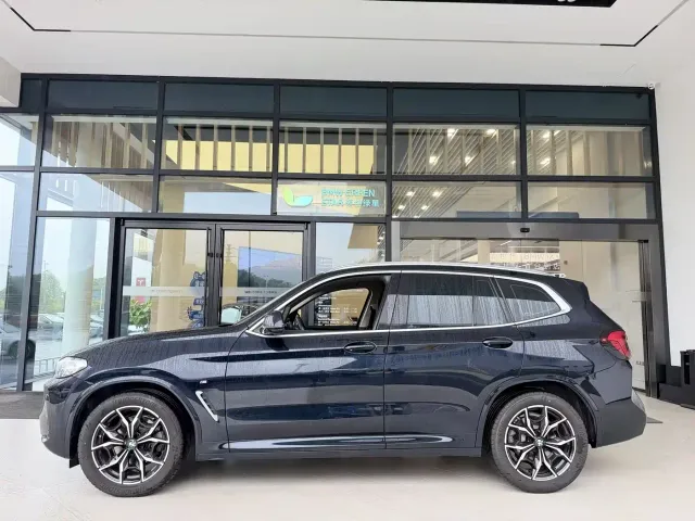 BMW X3 — Фото автомобиля 2