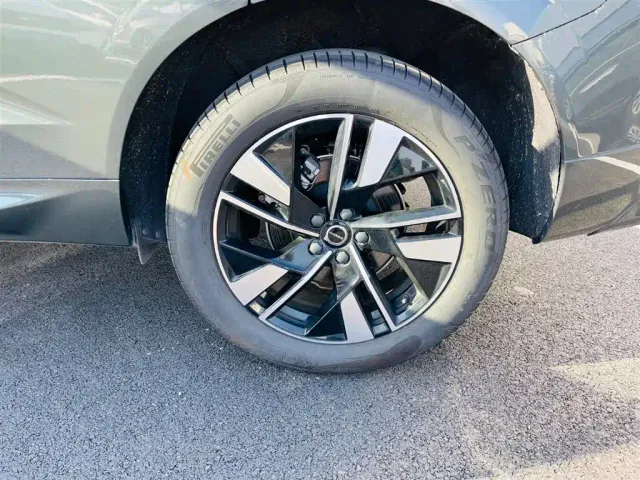 Volvo XC60 — Фото автомобиля 11
