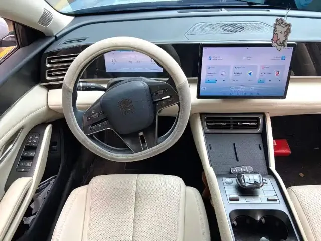 BYD Qin L — Фото автомобиля 6