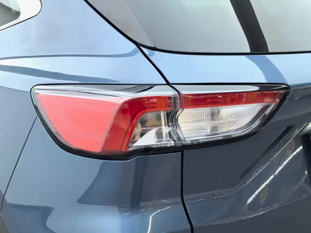 Ford Escape — Фото автомобиля 11