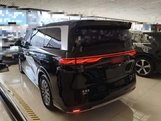 BYD Xia — Фото автомобиля 4
