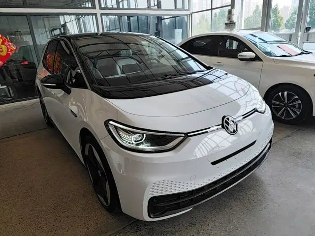 Volkswagen ID.3 — Фото автомобиля 3