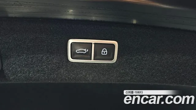 Genesis G90 Бензин 3.5 турбо AWD — Фото автомобиля 20