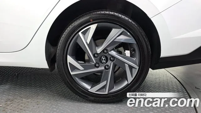 Hyundai Avante CN7 — Фото автомобиля 6
