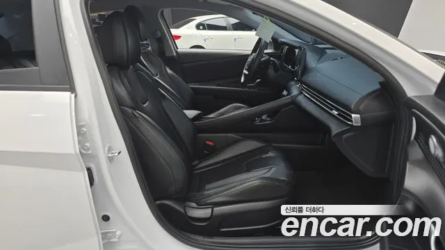 Hyundai Avante CN7 — Фото автомобиля 16