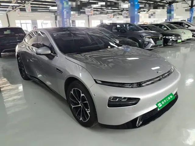 Xpeng P7 — Фото автомобиля 3