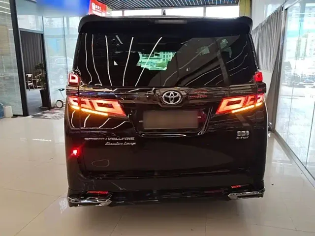 Toyota Vellfire — Фото автомобиля 5