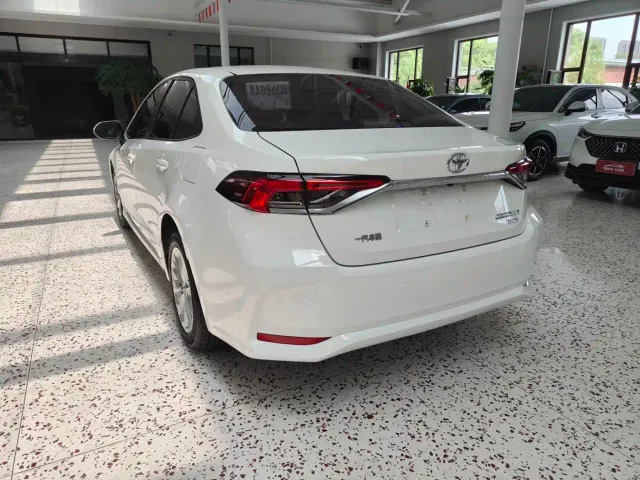 Toyota Corolla — Фото автомобиля 21