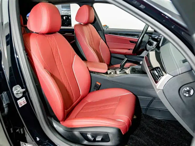 BMW 5 Series — Фото автомобиля 19
