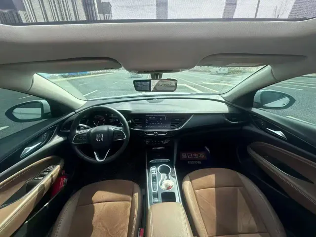 Buick Regal — Фото автомобиля 6