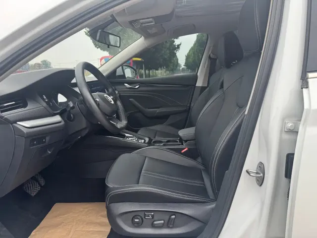 Skoda Octavia — Фото автомобиля 7