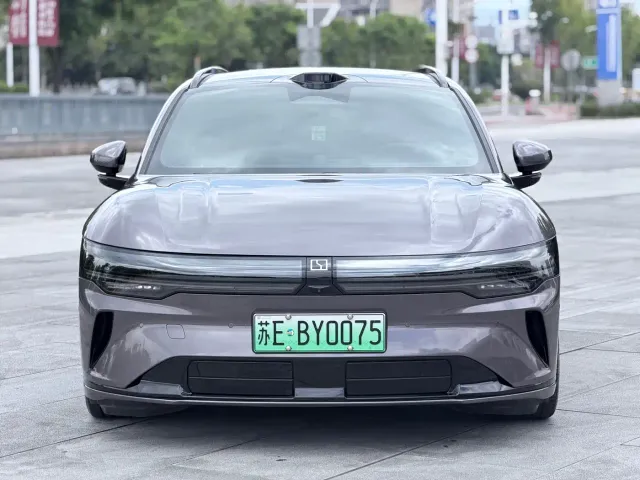 Zeekr 007 GT — Фото автомобиля 2