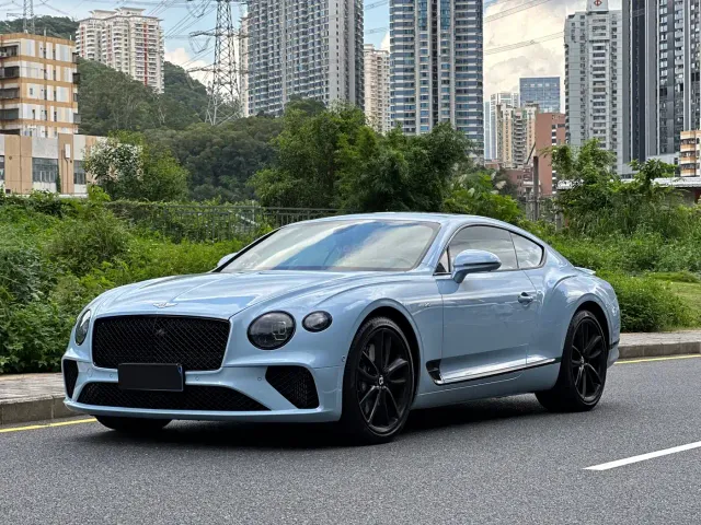 Bentley Continental 2022 4.0T GT V8 — Фото автомобиля 2