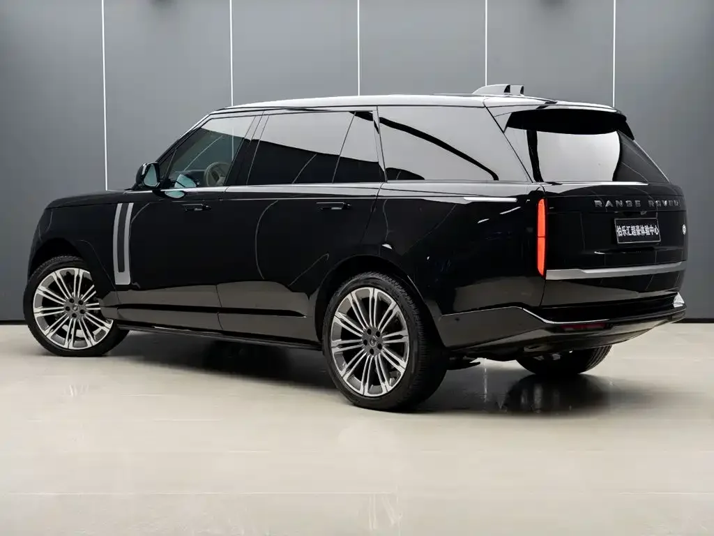 Land Rover Range Rover 2024 3.0 L6 400PS SV Honor Genesis Extended — Фото автомобиля 5